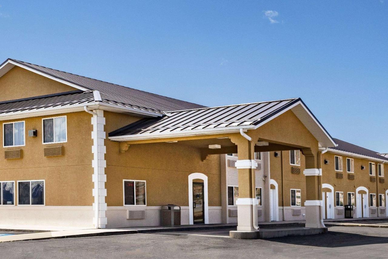 Hotel Super 8 by Wyndham Richfield UT Exterior foto